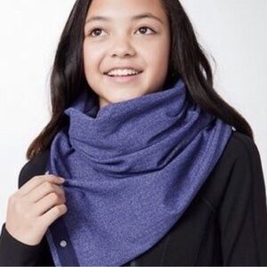 lululemon athletica ivivva Kids Purple Scarf